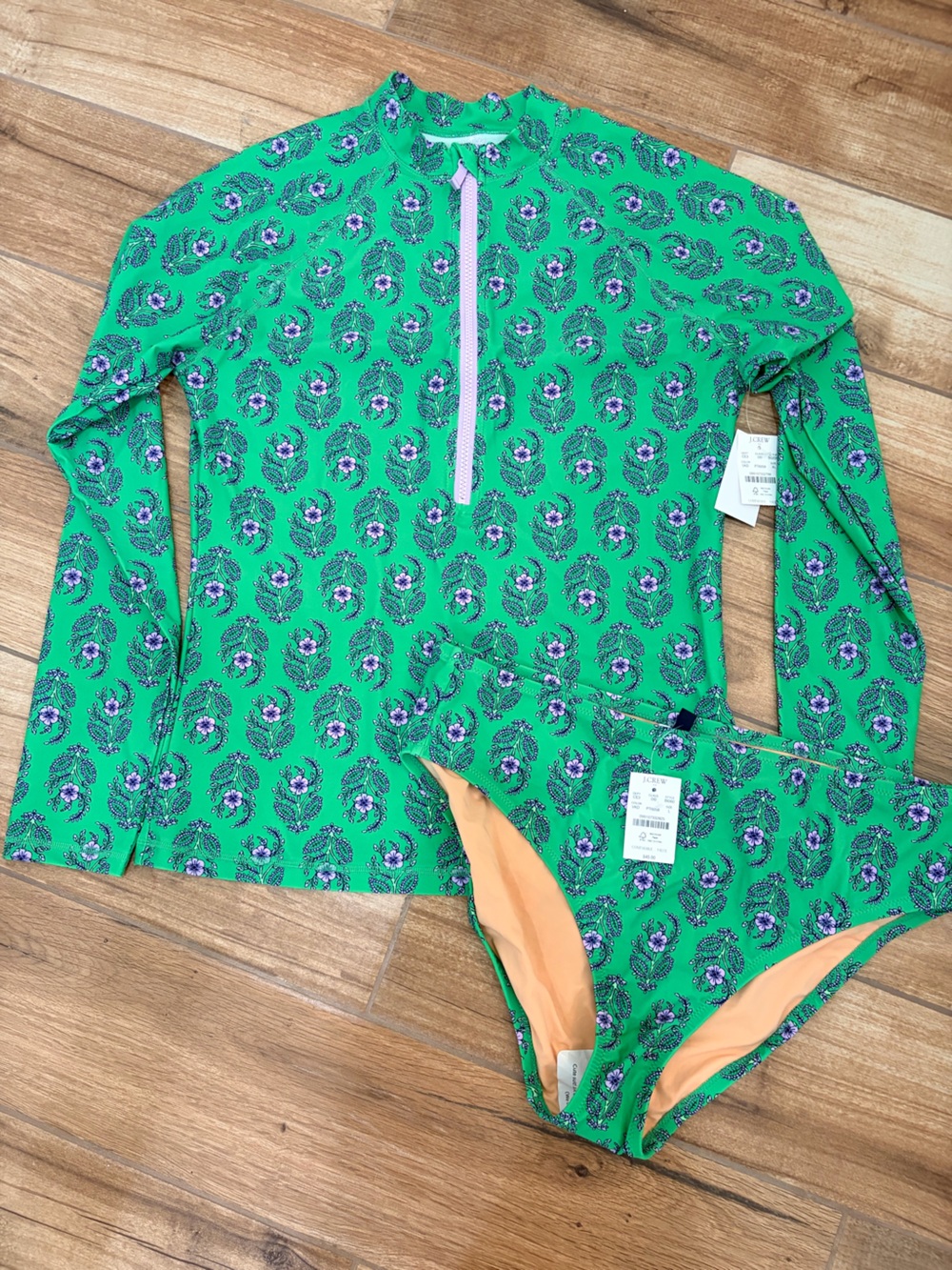 J. Crew Green Rashguard 1/2 Zip XL Top with Purple Floral Print and L Bottoms NT